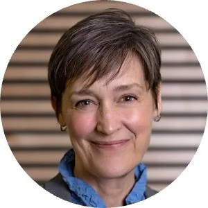 Headshot of Beth Correa, HR Executive endorsing the Ideas to Action book.